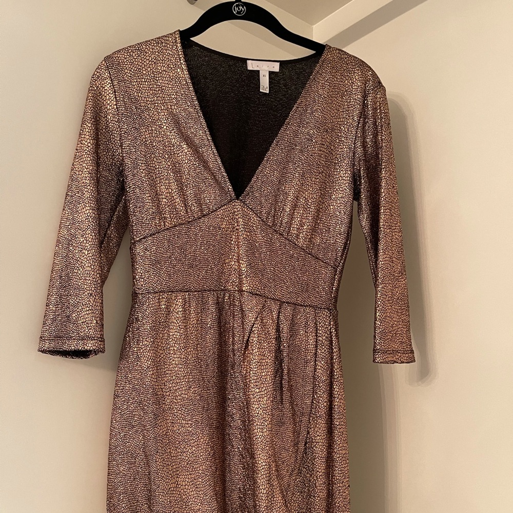 Mini gold dress. Super comfortable, barely used.